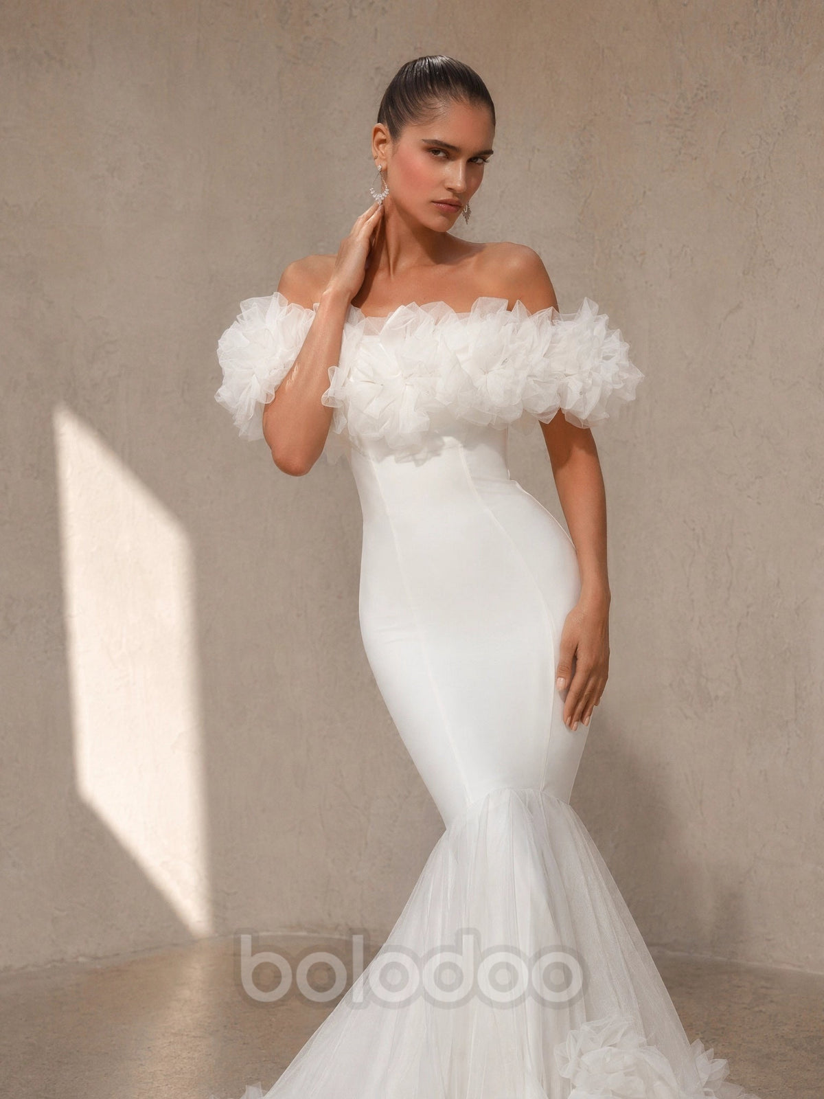 BOLODOO White Off-Shoulder 3D Floral Tulle Puff Sleeve Mermaid Wedding Gown - front bodice close-up 3D floral puff sleeve collar | BOLODOO watermark