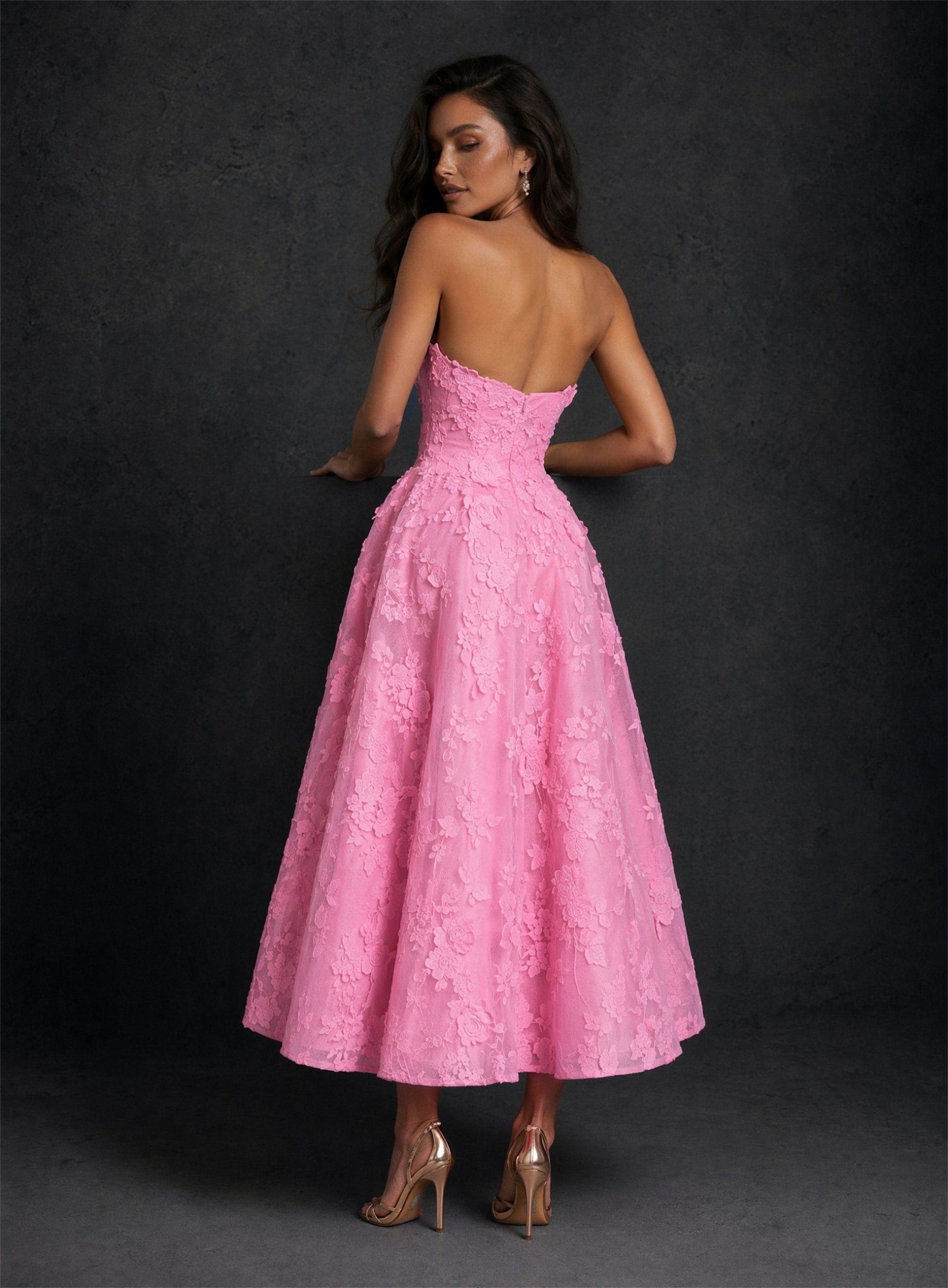 BOLODOO pink 3D floral lace strapless sweetheart dress - upper body close-up showing sweetheart neckline and 3D floral lace applique detail