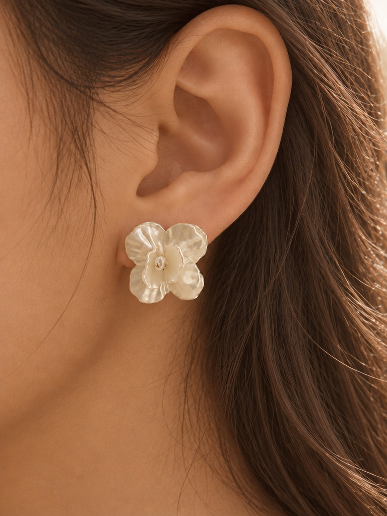 BOLODOO Ivory Iridescent Flower Bridal Earrings with Gold-Tone Centers 