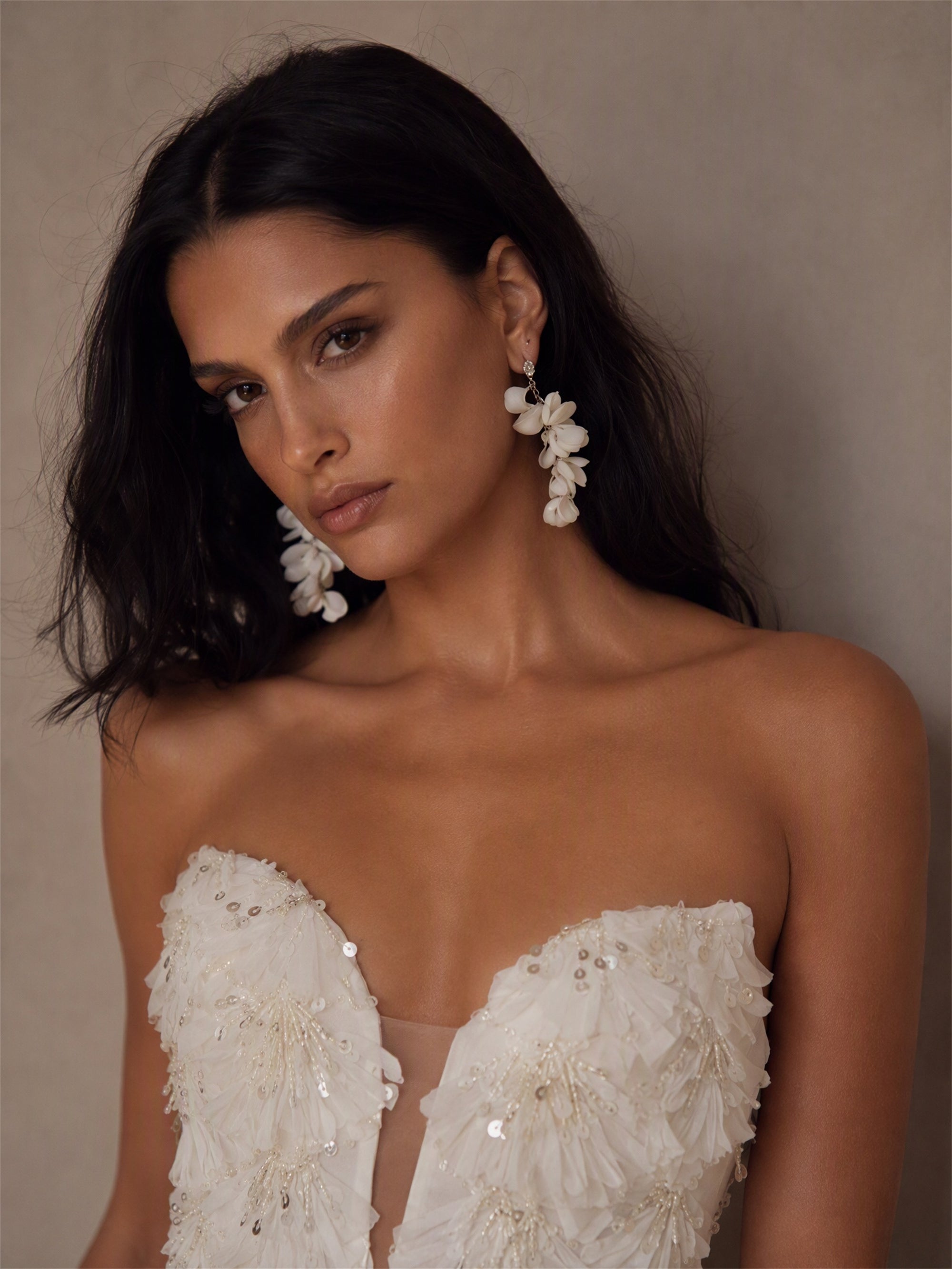 BOLODOO BD0529 White Sequin 3D Feather Fringe Strapless Deep V Bodycon Mini Dress - Neckline Detail Close Up