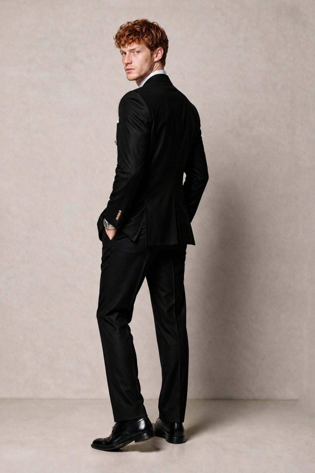 BOLODOO Men's Black Double-Breasted 2-Piece Suit | Black Button Peak Lapel Blazer & Trousers - Black