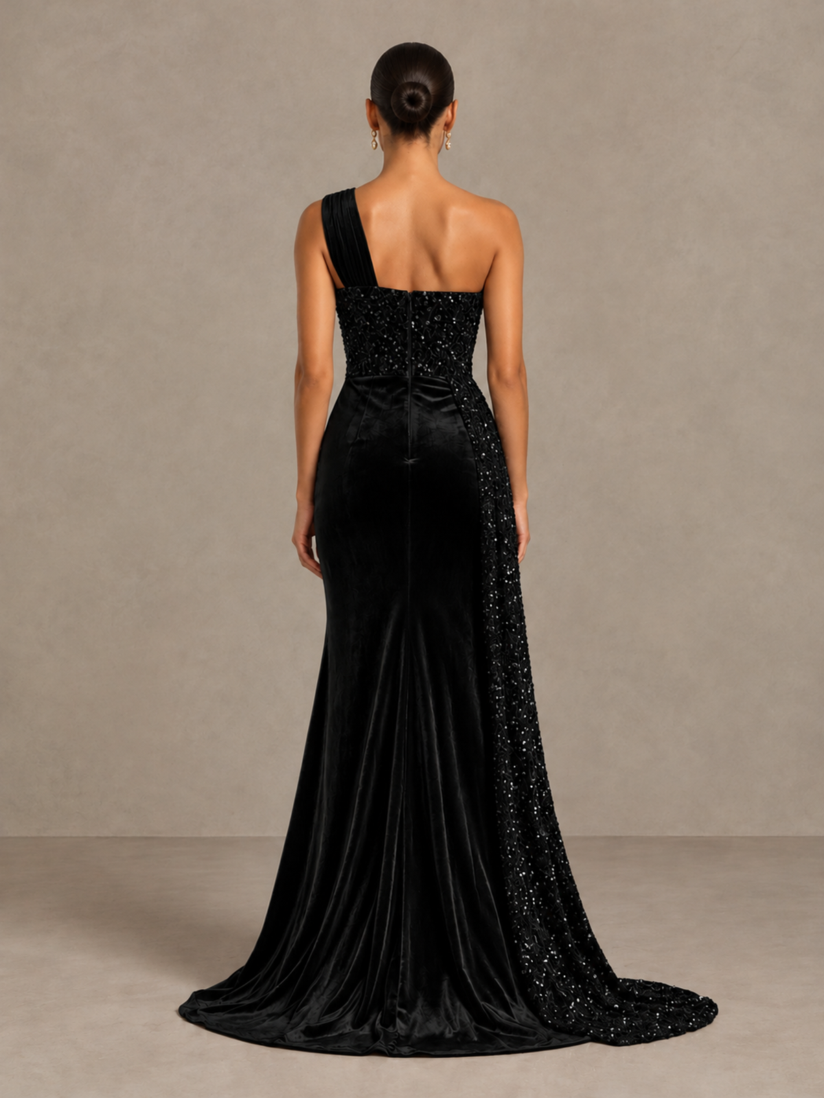 BOLODOO Black One-Shoulder Satin Sequin Gown with High Slit - Black - Black_2