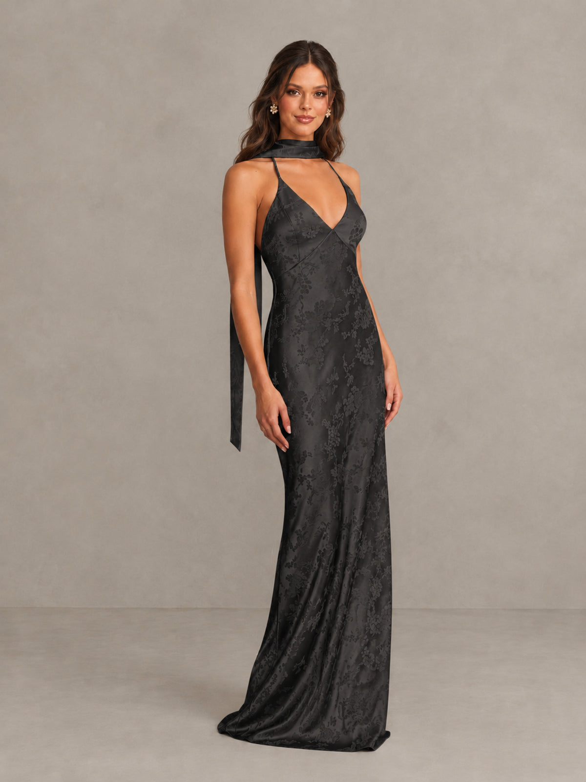 BOLODOO Black Floral Satin Open-Back Bridesmaid Dress - Black - Black_4