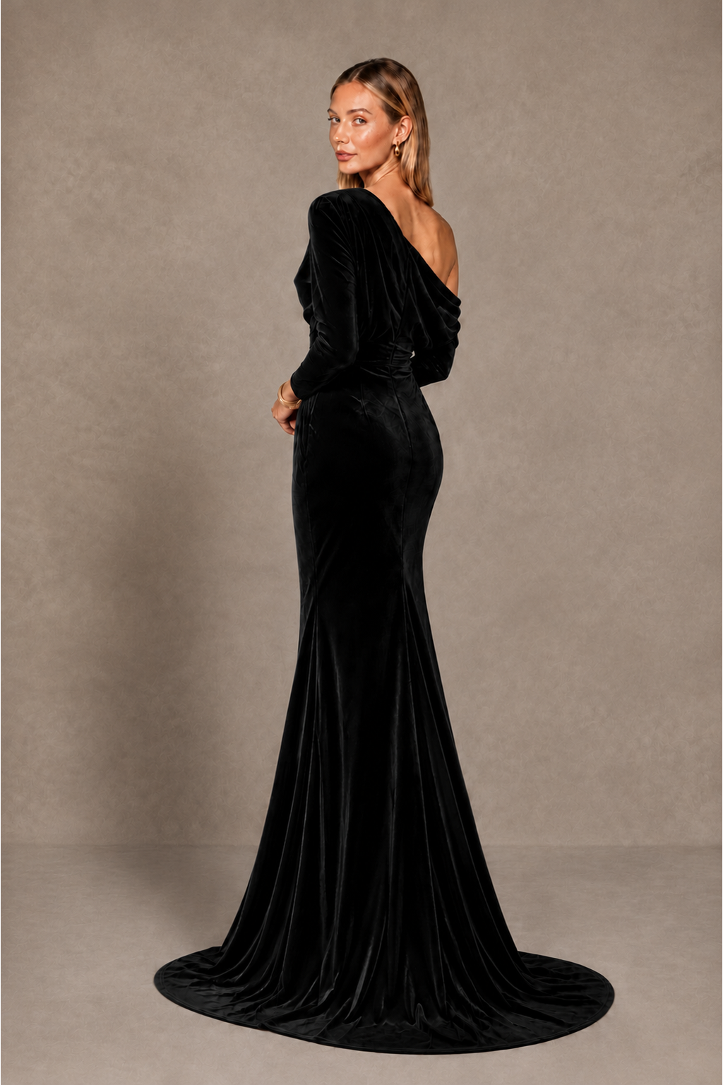BOLODOO Black Velvet Asymmetric Neck Mermaid Evening Dress - Black - Black_4