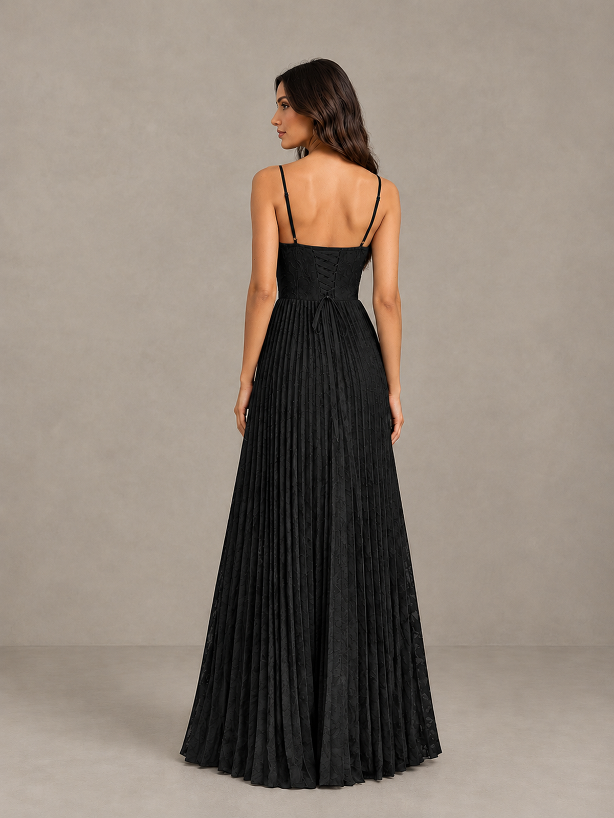 BOLODOO Black Pleated Bridesmaid Dress with Sweetheart Neckline & Slit - Black - Black (2)