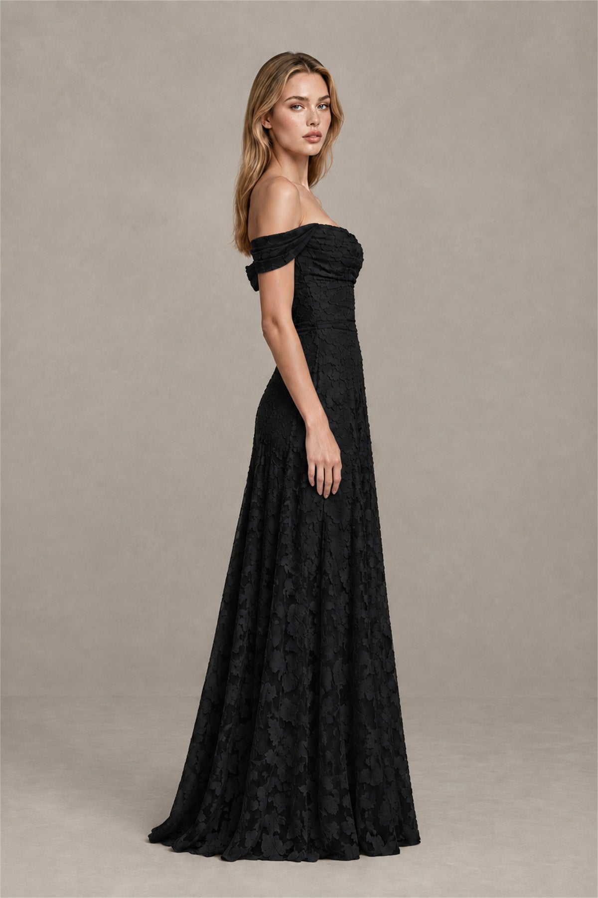 BOLODOO Black Off-Shoulder Pleated A-Line Maxi Dress Floral - Black