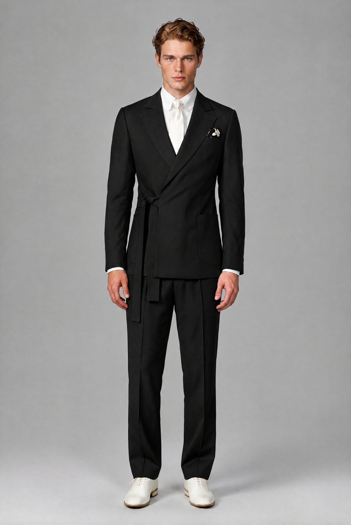 Bolodoo FQ1012 black long-sleeve suit jacket with lapel collar and side waist tie, front detail