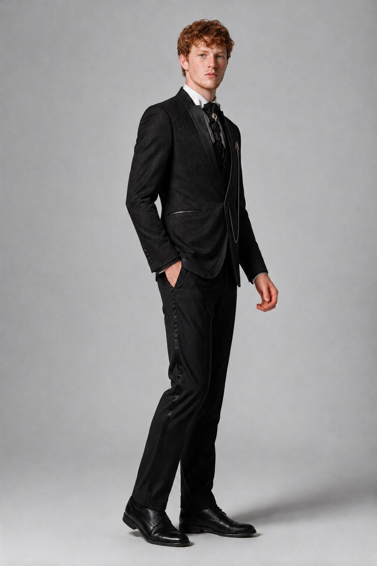 Bolodoo FQ1019 black tuxedo jacket vest and trousers three-quarter full-length view