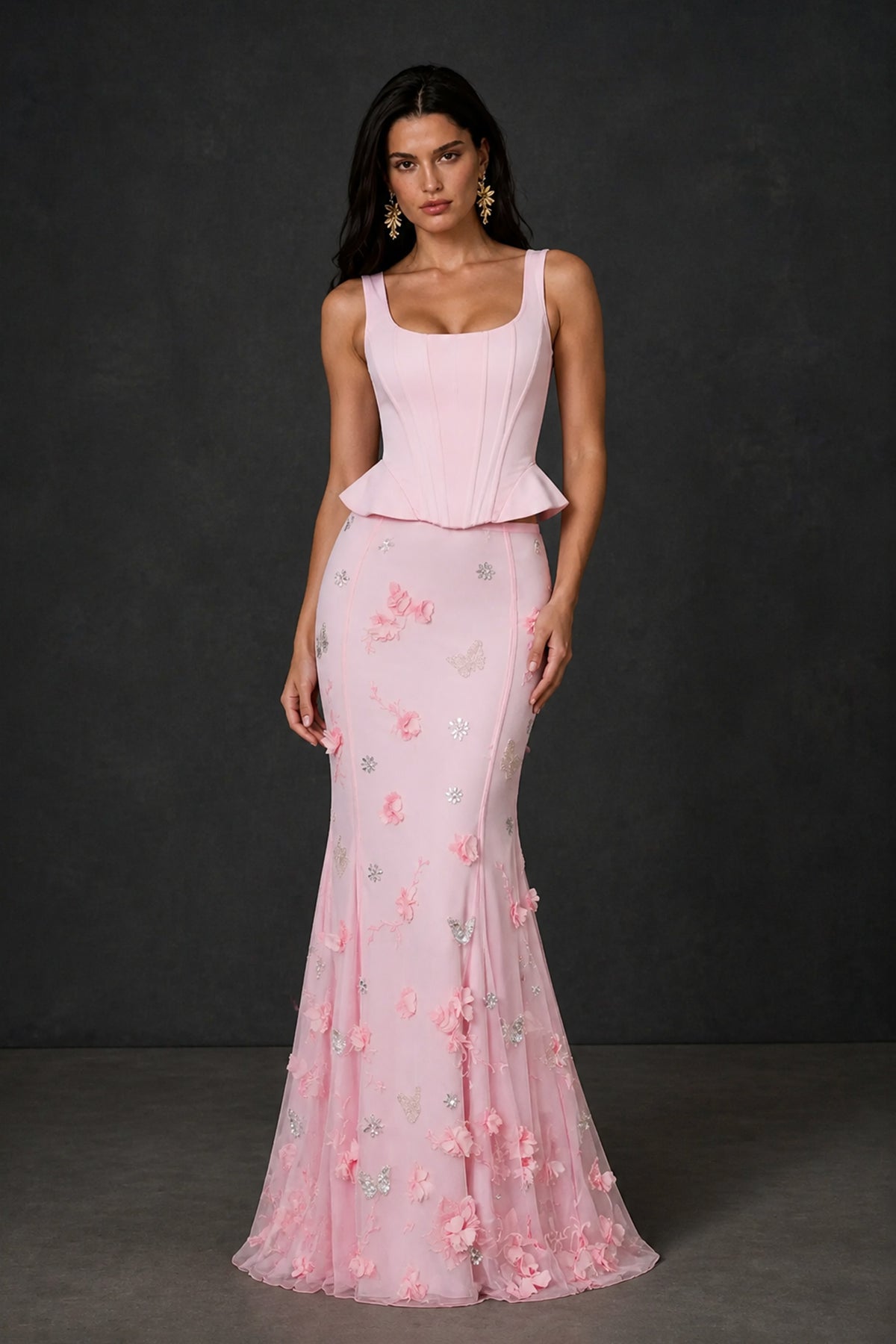 BOLODOO Blush Pink Peplum Corset & Mermaid Skirt Set – Front View, Scoop Neckline & 3D Floral Skirt