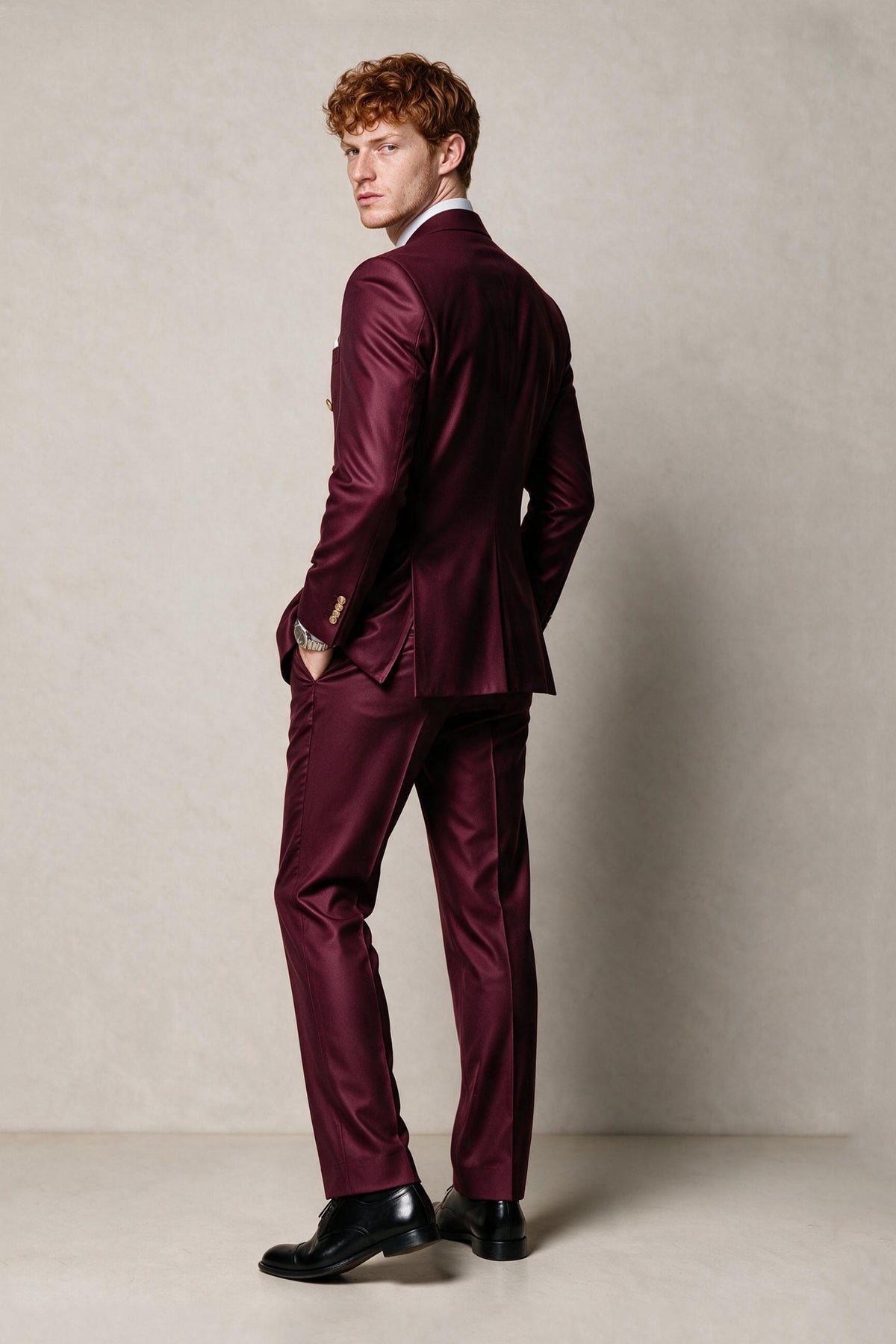 BOLODOO Men's Burgundy Double-Breasted 2-Piece Suit | Burgundy Button Peak Lapel Blazer & Trousers - Burgundy