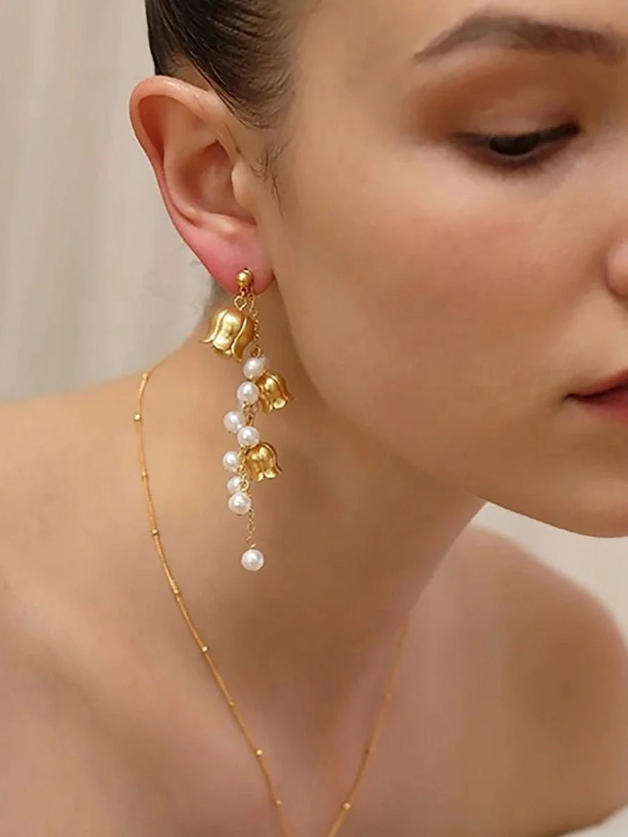 Asymmetric Tassel Flowers Pearl Long Earrings - BOLODOO