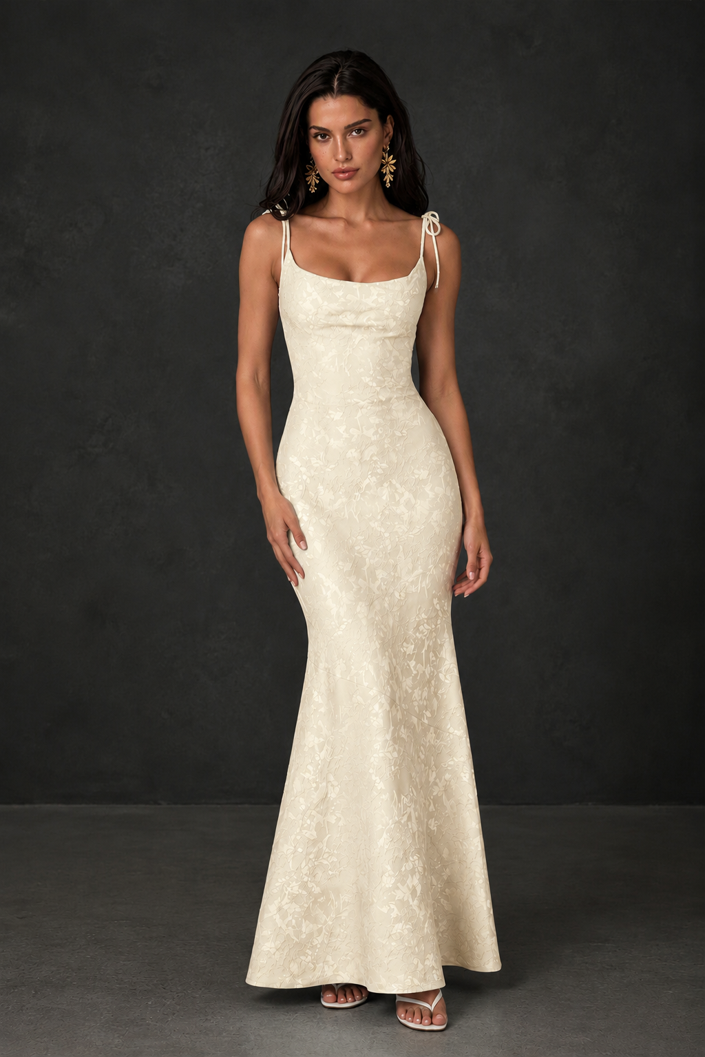 BOLODOO Champagne Scoop Neck Tie Strap Lace-Up Back Floral Jacquard Mermaid Maxi Dress - Champagne
