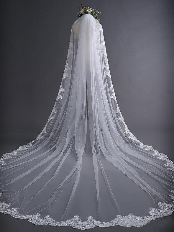 Spanish Vintage - Inspired Cathedral Mantilla Veil - BOLODOO