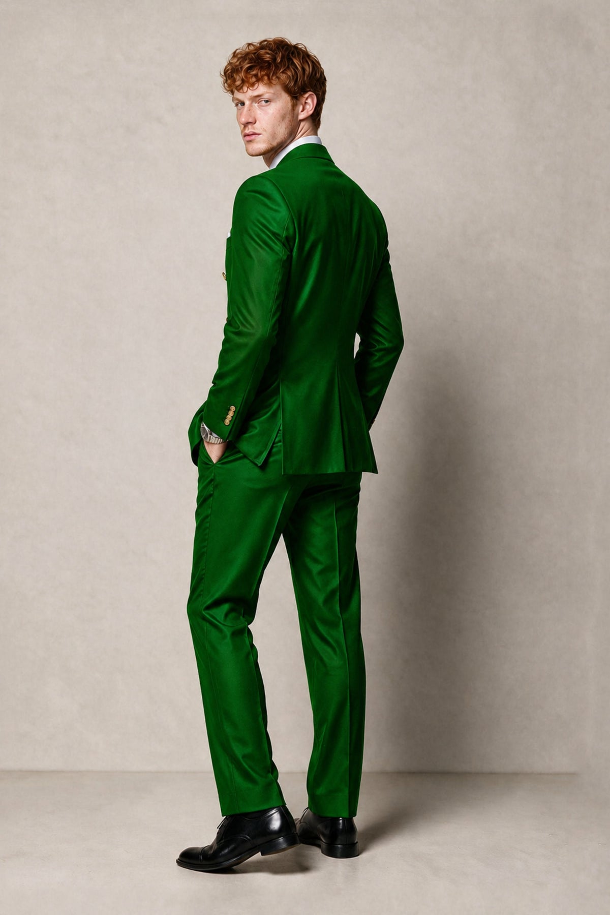 BOLODOO Men's Emerald Green Double-Breasted 2-Piece Suit | Emerald Green Button Peak Lapel Blazer & Trousers - Emerald Green