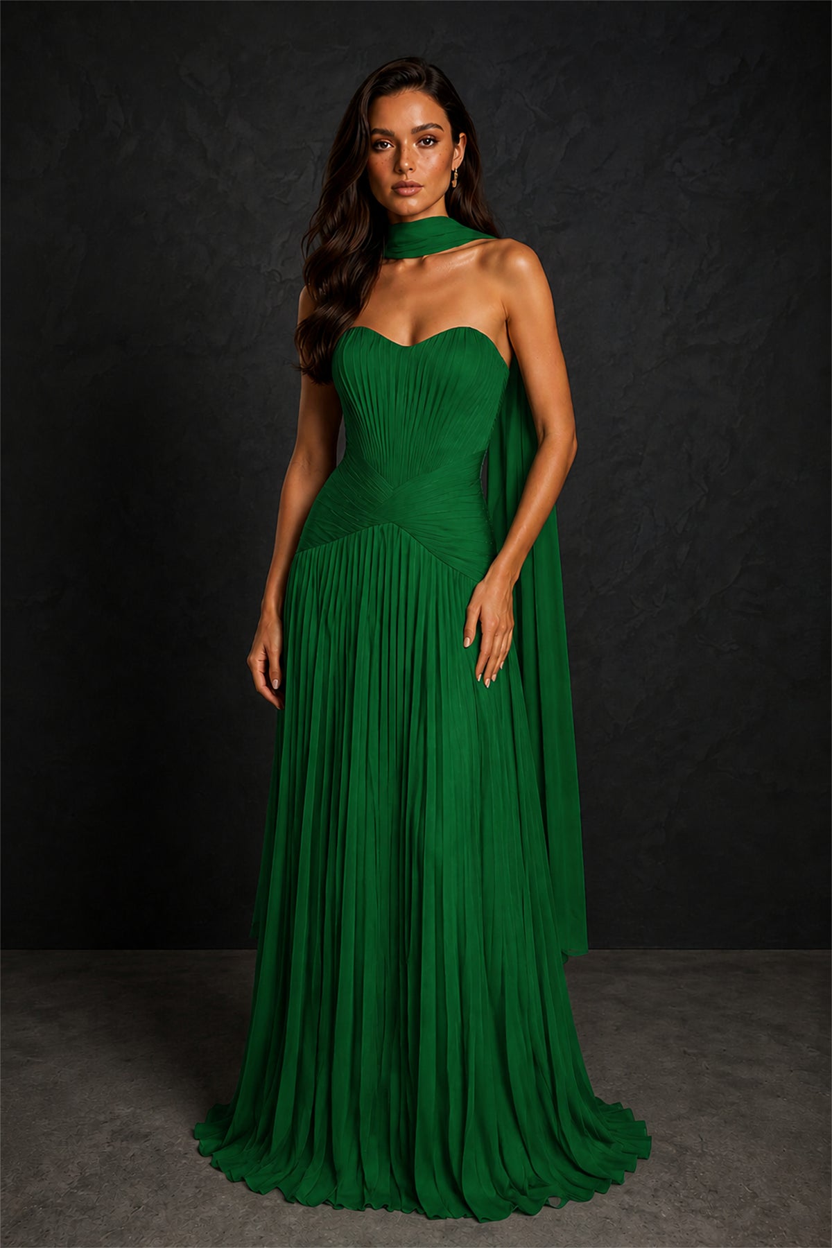 BOLODOO Emerald Green Sweetheart Strapless Neck Scarf Pleated Backless A-Line Chiffon Maxi Dress - Emerald Green