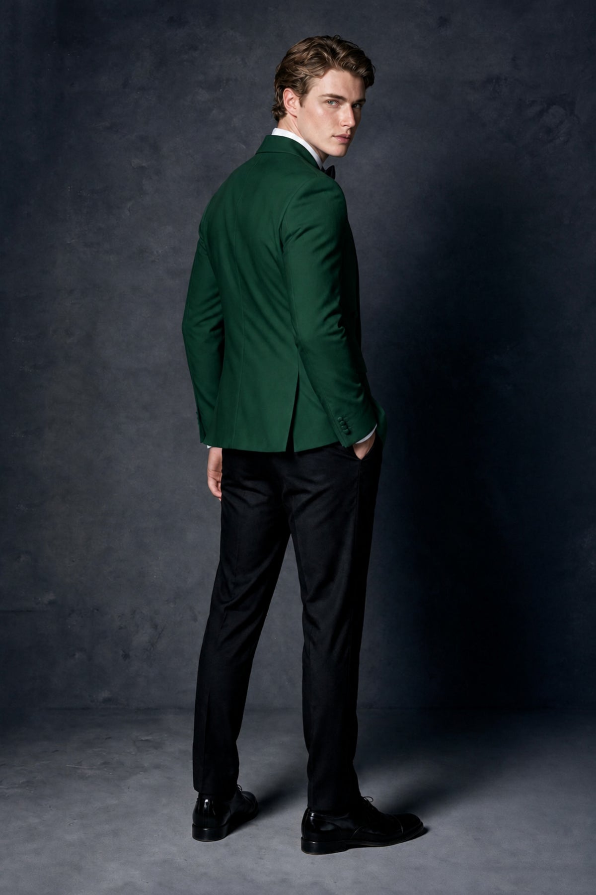BOLODOO Men's Emerald Green Double-Breasted Tuxedo Blazer – Shawl Lapel Formal Suit Jacket - Emerald Green