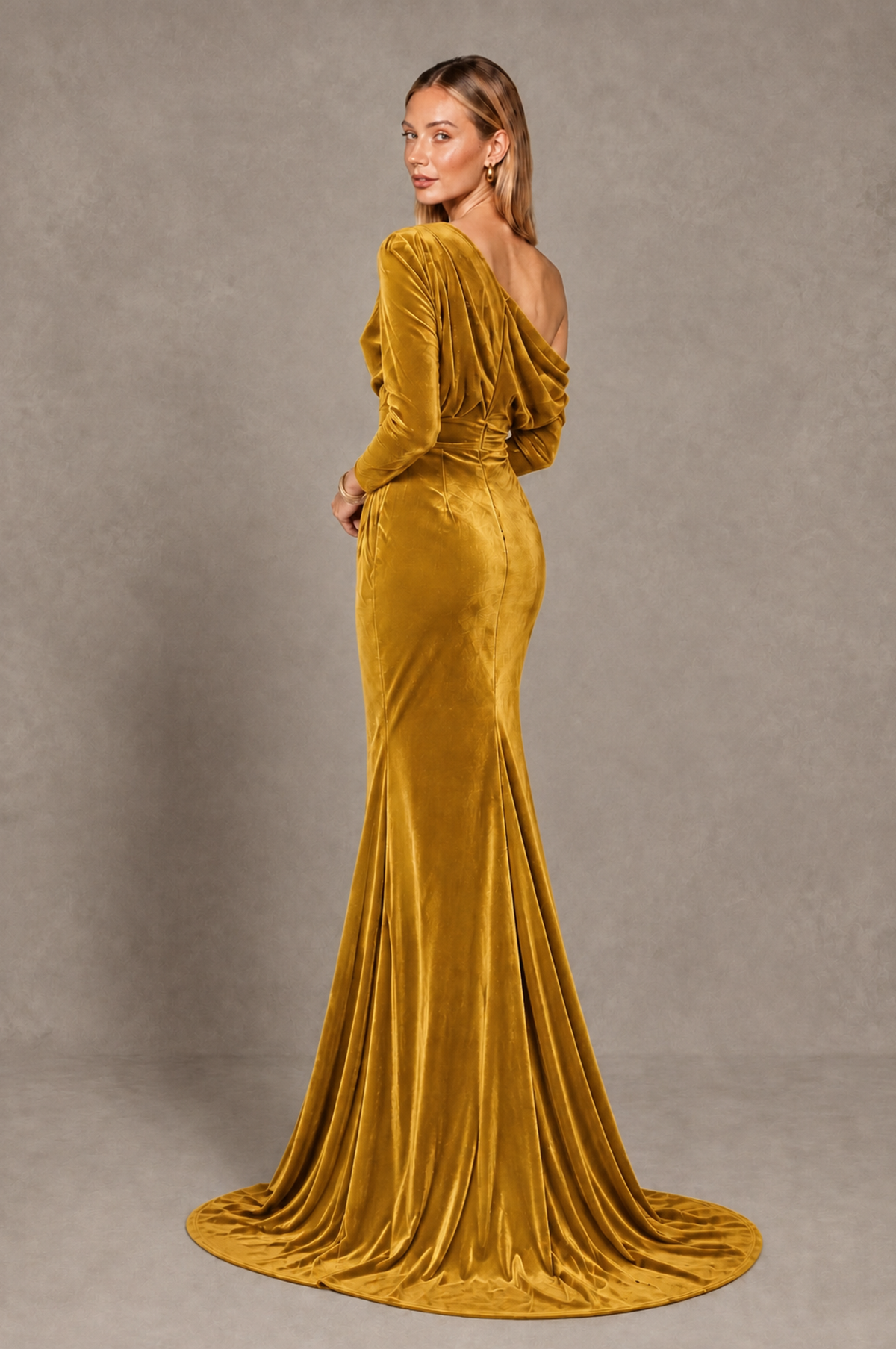BOLODOO Gold Velvet Asymmetric Neck Mermaid Evening Dress - Gold - Gold_4