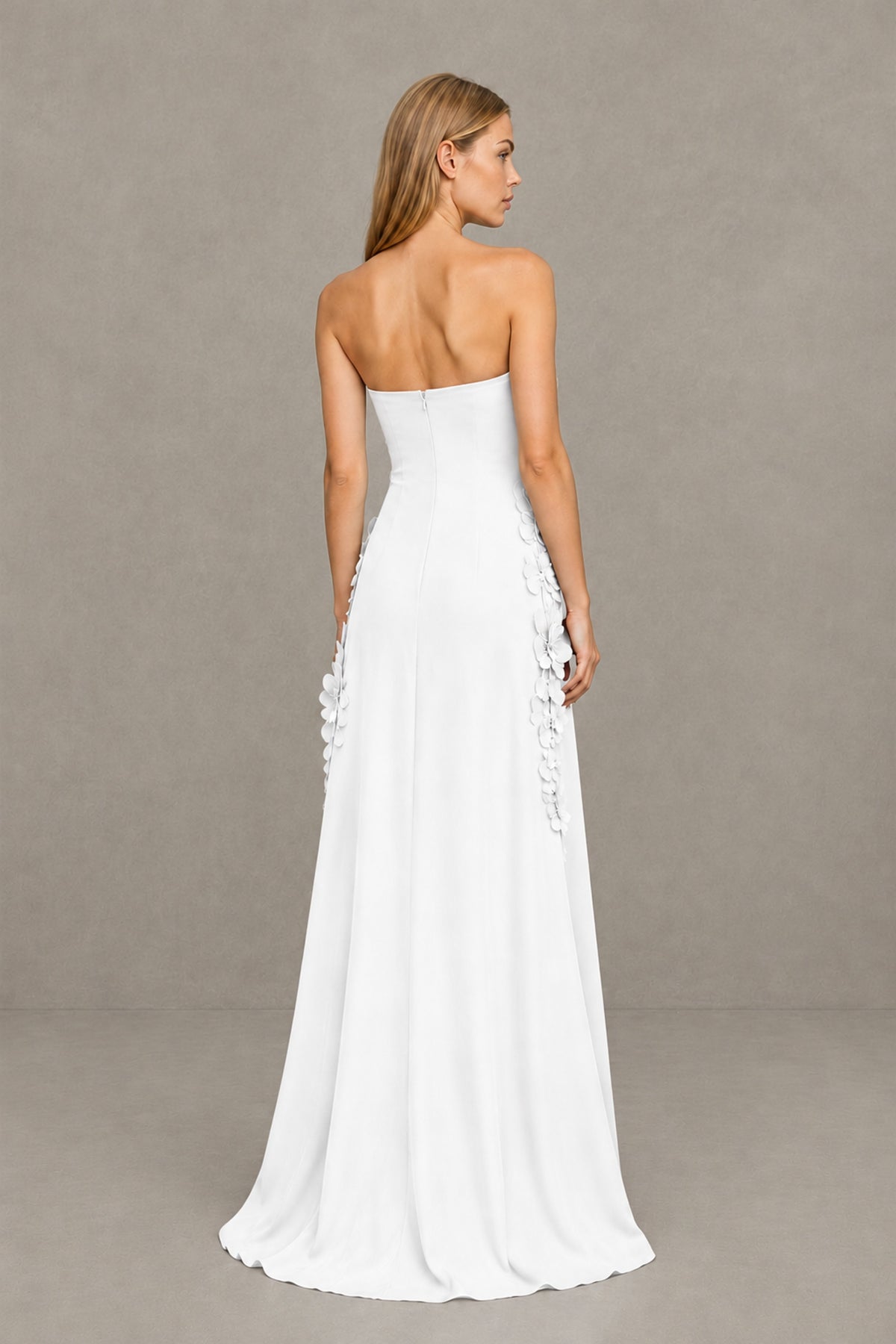 BOLODOO White Strapless 3D Floral Appliqué Crepe Maxi Gown - White - White_2