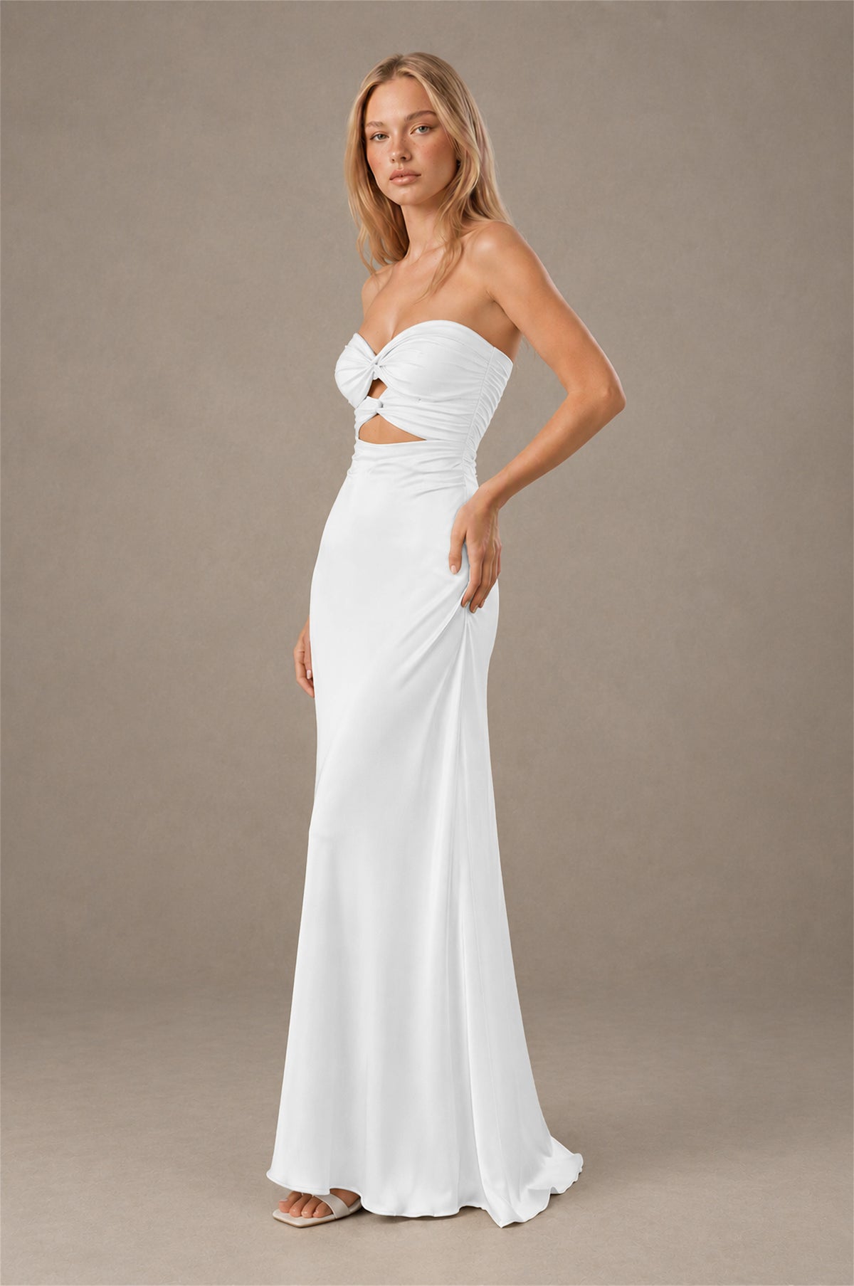 BOLODOO White Sweetheart Strapless Twist Knot Cutout Lace-Up Back Satin Mermaid Maxi Dress - White - White(3)