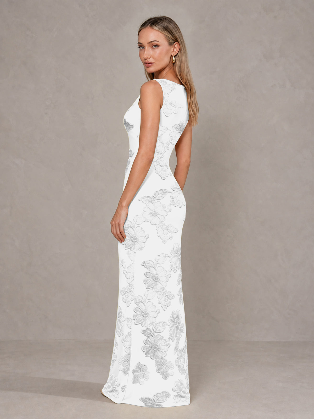 BOLODOO White Floral Sleeveless Maxi Wedding Guest Dress - White - White(4)
