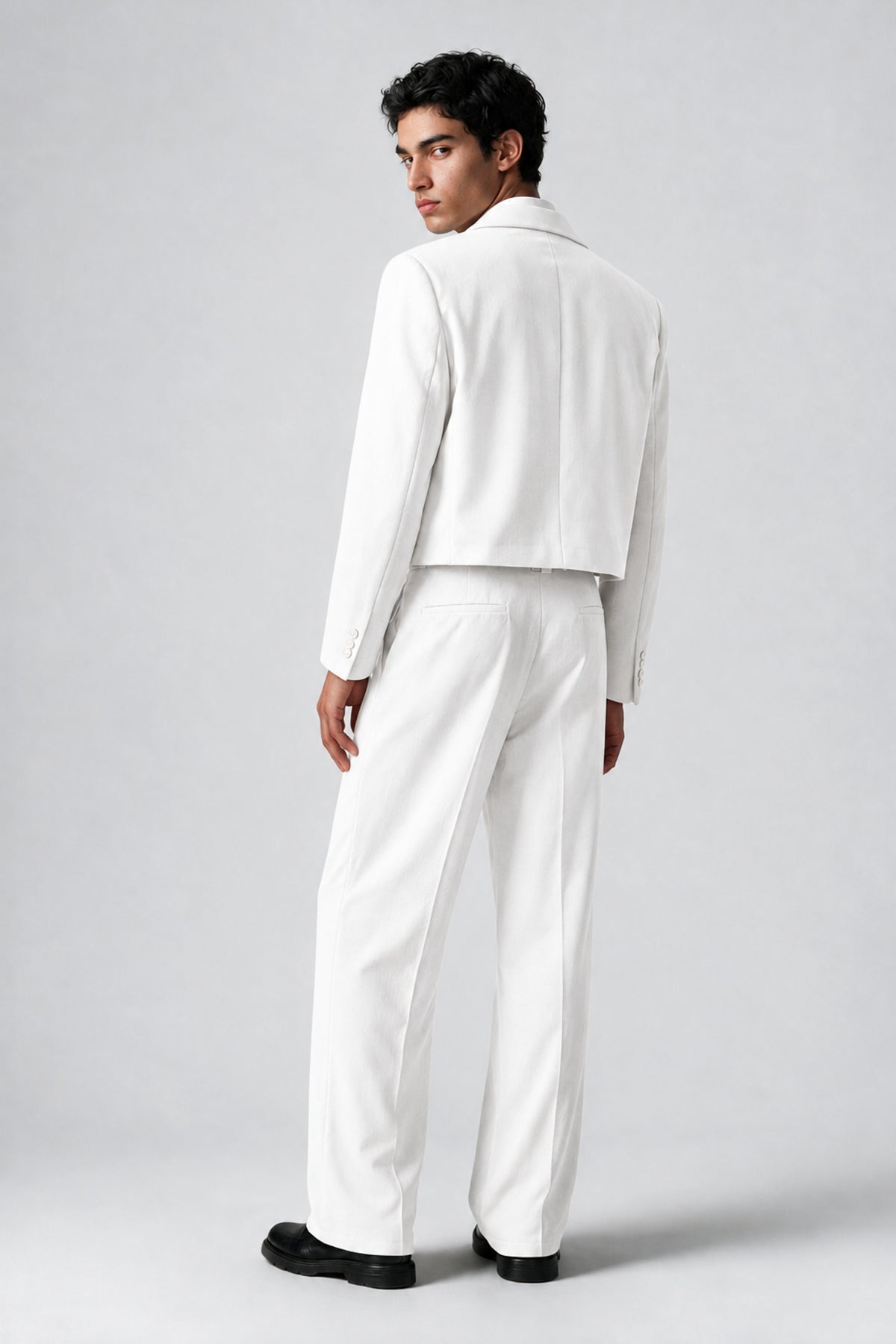Bolodoo Men's White Cropped Blazer & Wide-Leg Trousers 2-Piece Suit - White - White (4)