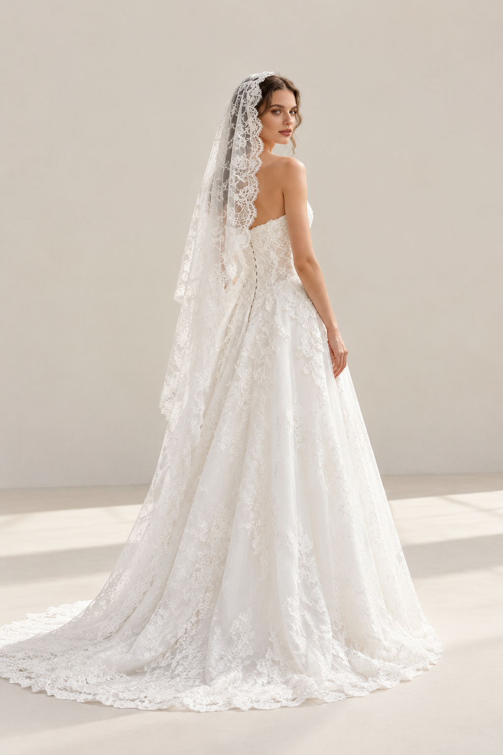BOLODOO White Floral Lace Mantilla Bridal Veil 