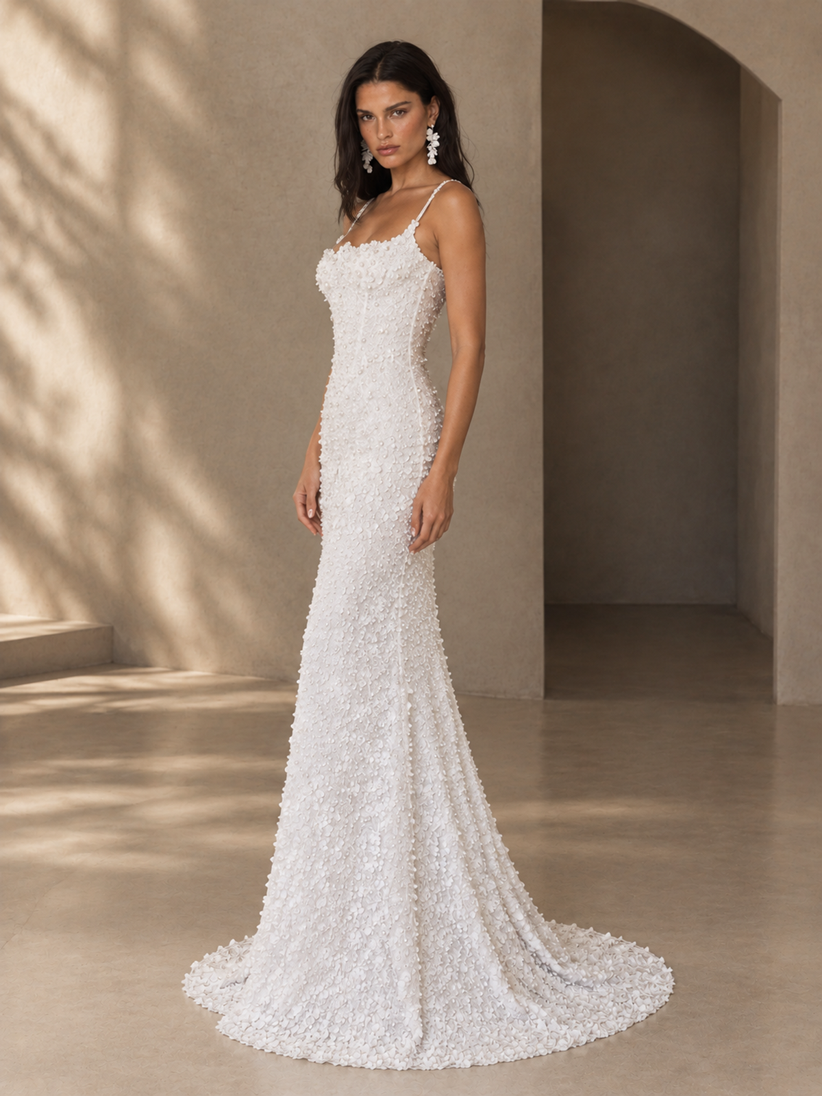 BOLODOO White Floral Applique Mermaid Wedding Dress with Lace-Up Back 