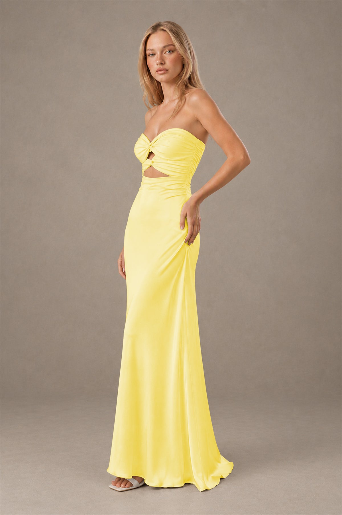 BOLODOO Yellow Sweetheart Strapless Twist Knot Cutout Lace-Up Back Satin Mermaid Maxi Dress - Yellow - Yellow(3)
