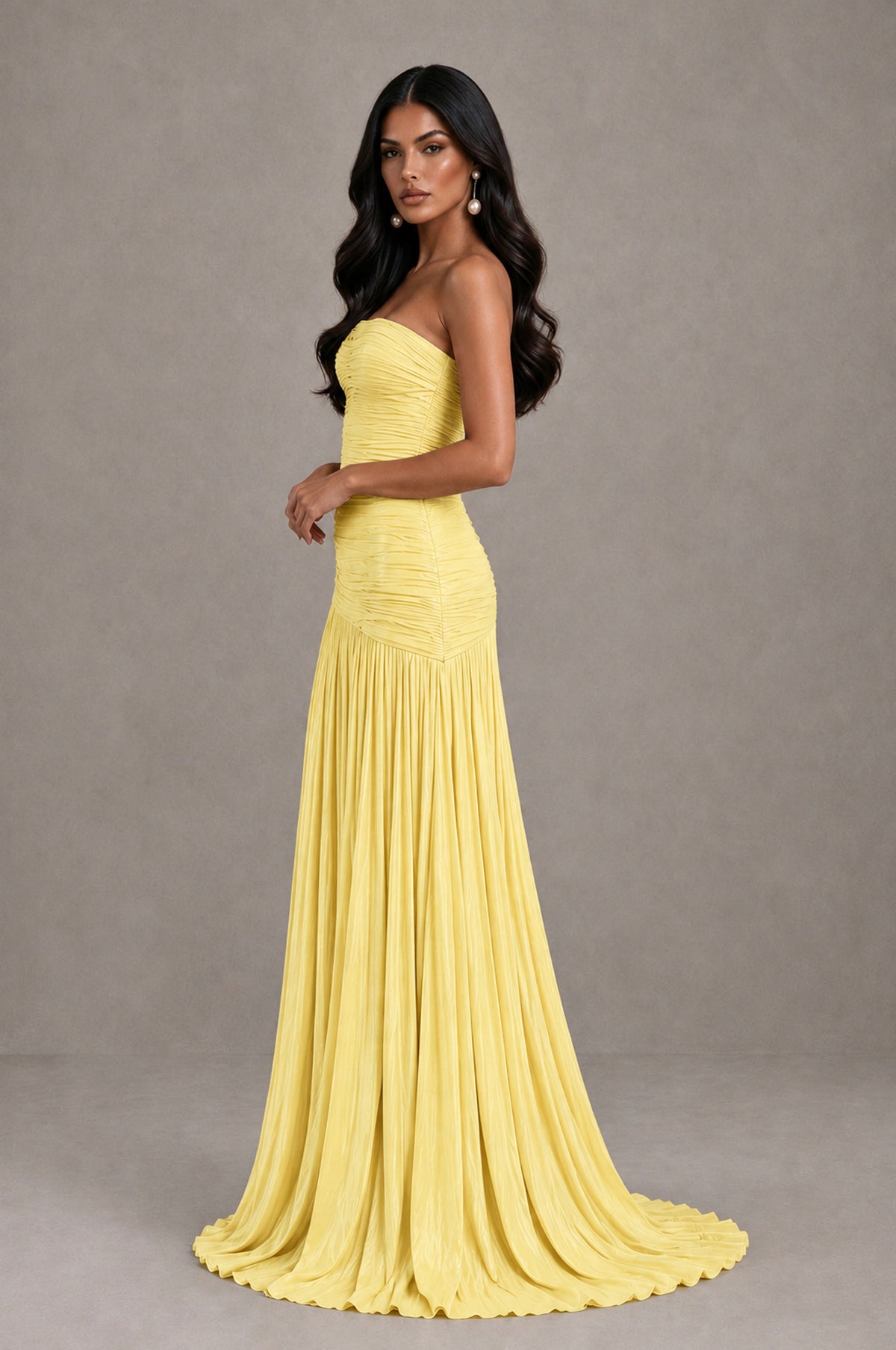 BOLODOO Yellow Metallic Ruched Strapless Pleated A-Line Backless Maxi Dress with Train - Yellow - Yellow_4