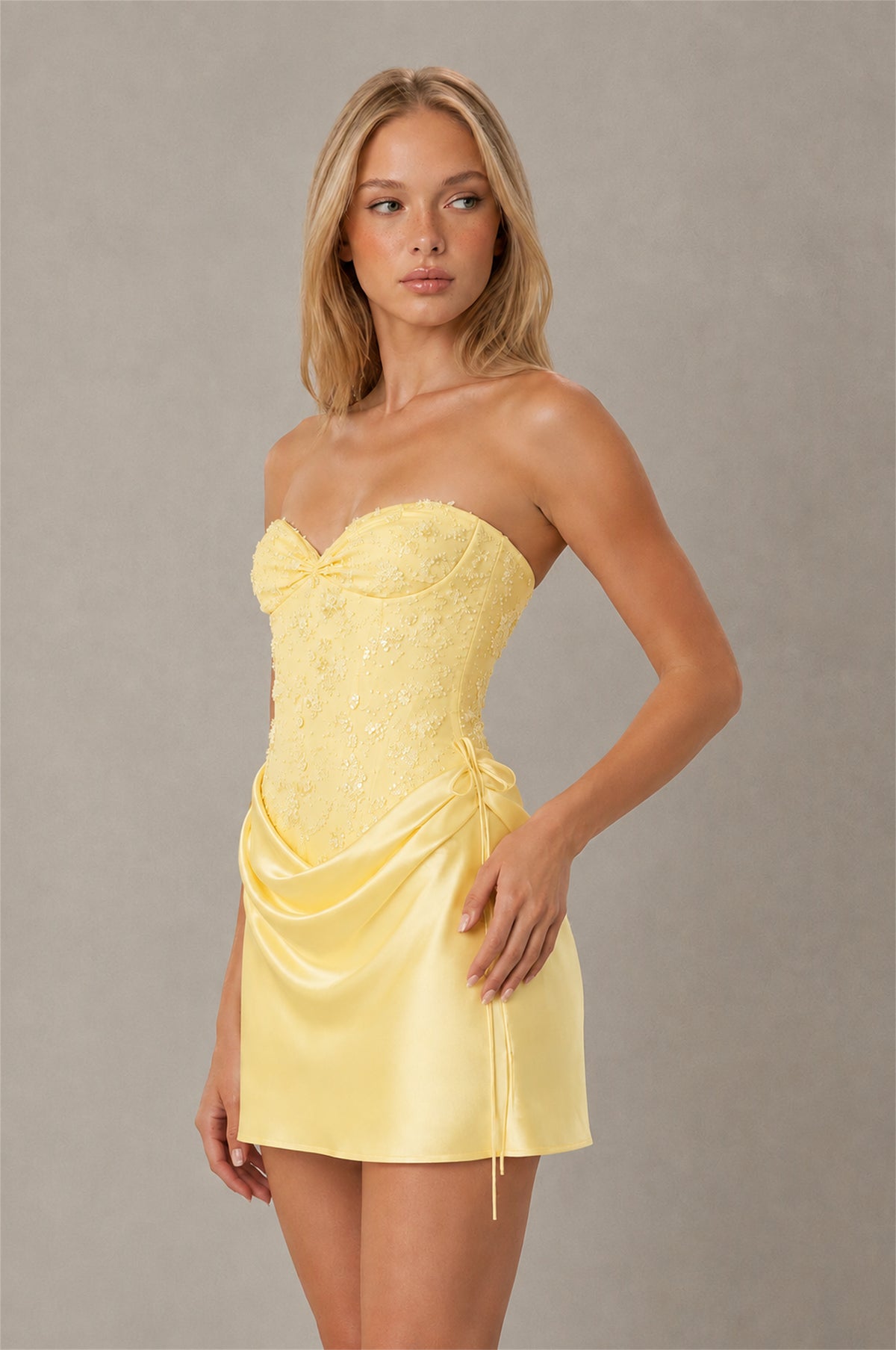 BOLODOO Yellow Lace Corset Strapless Sweetheart Satin Mini Dress with Open Back - Yellow
