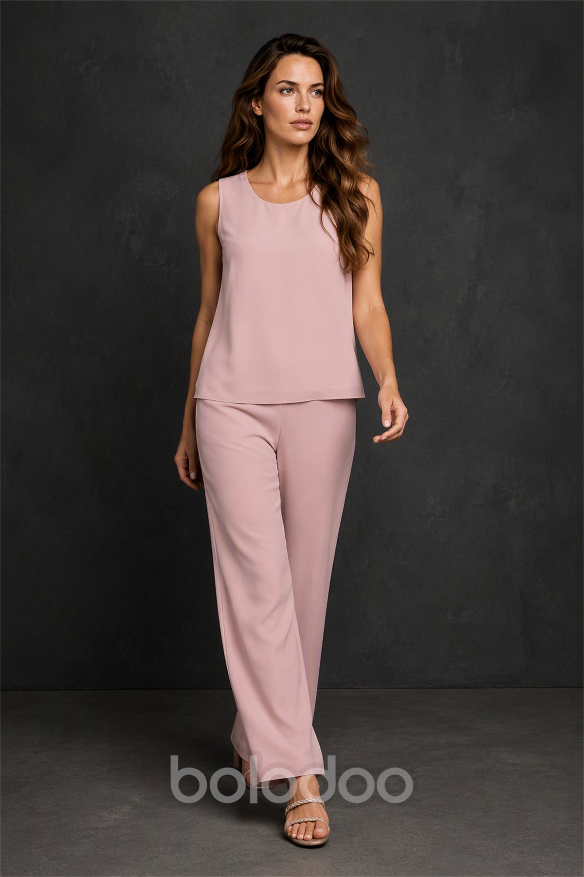 BOLODOO BX0063 dusty rose 3-piece suit - back view without jacket showing camisole and wide-leg trousers | BOLODOO watermark