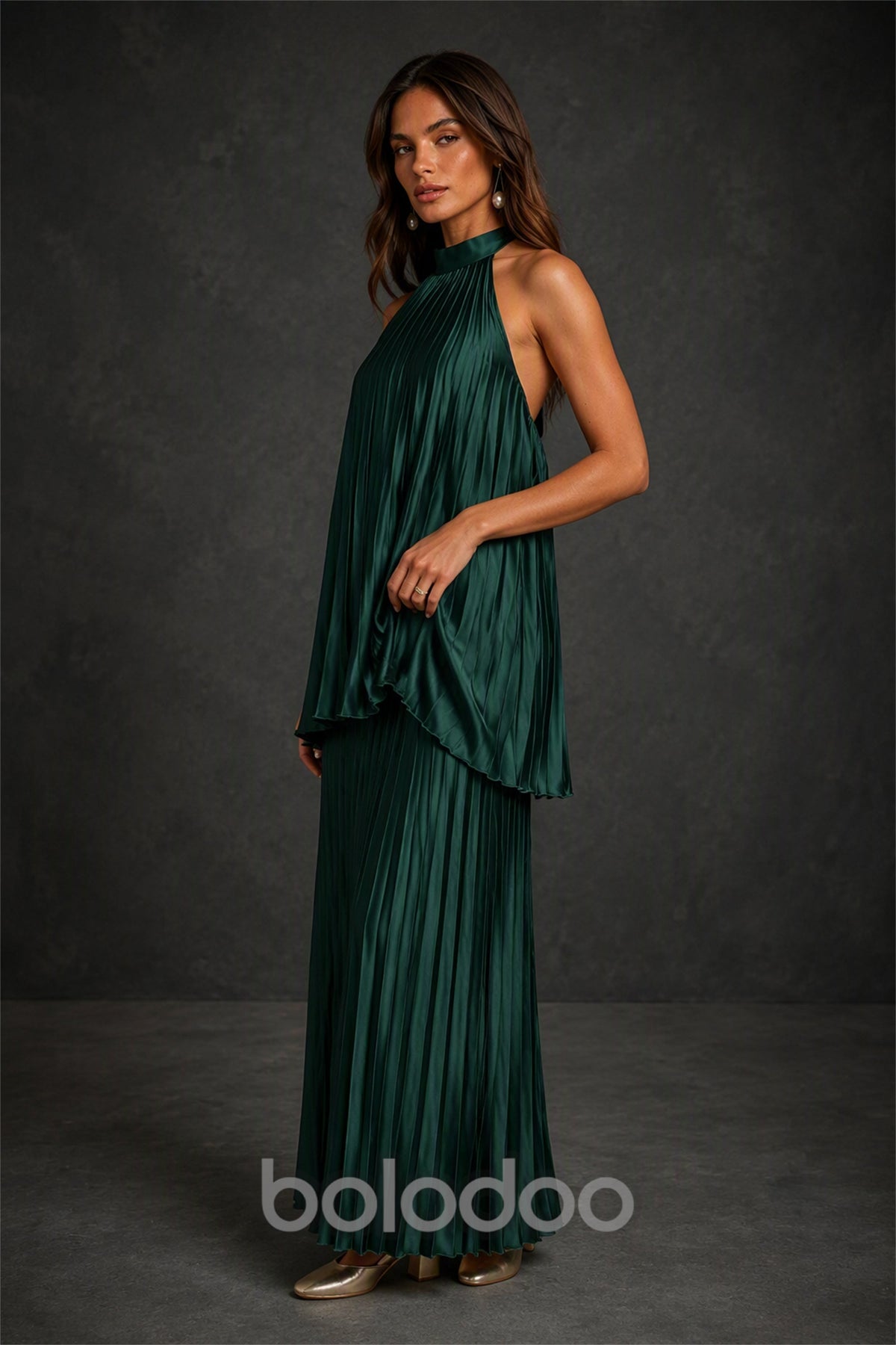BOLODOO Emerald Green Pleated Halter Neck Two-Piece Maxi Set - Front View | BOLODOO watermark