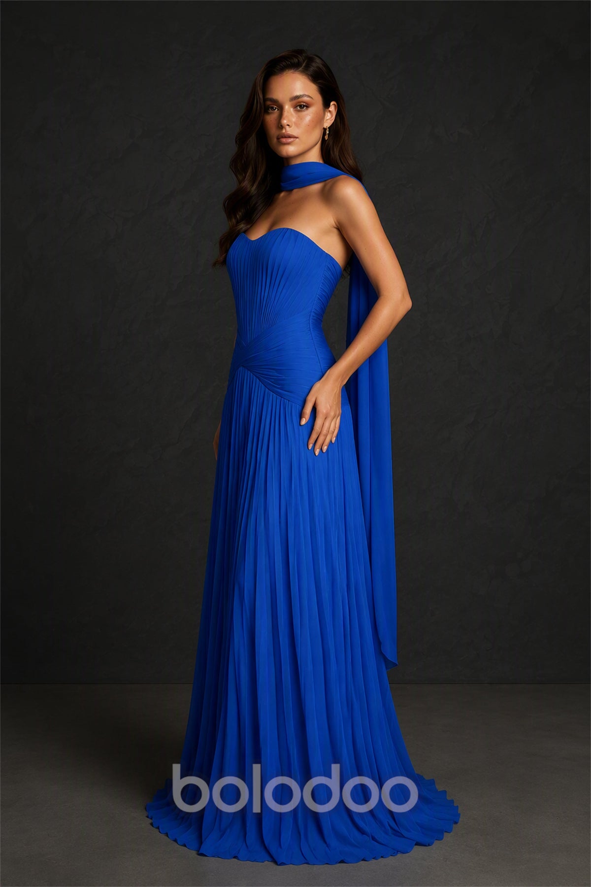 BOLODOO Royal Blue Sweetheart Strapless Neck Scarf Pleated Backless Maxi Dress - Side Three-Quarter Cape View | BOLODOO watermark