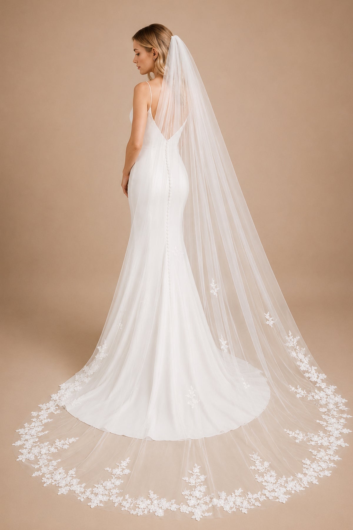 Luxurious 3M Bridal Veil With Comb in White - BOLODOO Wedding Veils