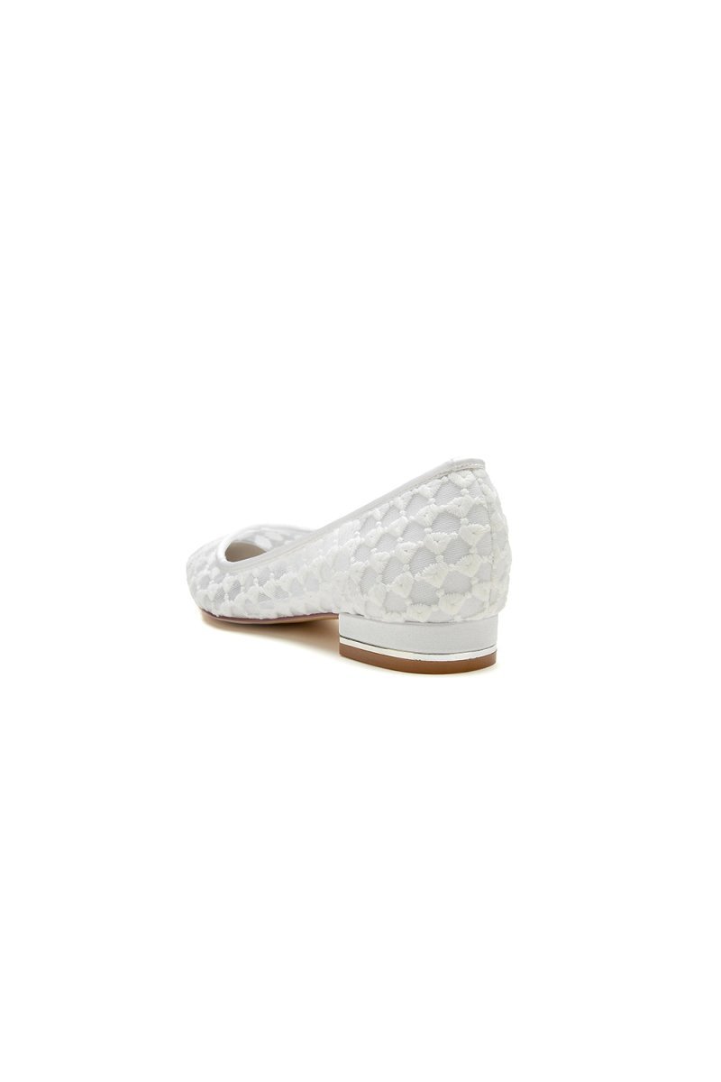 Pointed Toe Lace Wedding Flats �C Low Heel Bridal Shoes