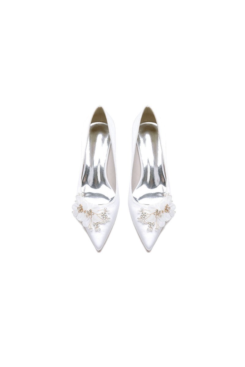 Pointed Toe White Rhinestone Chunky Heels with Flower
