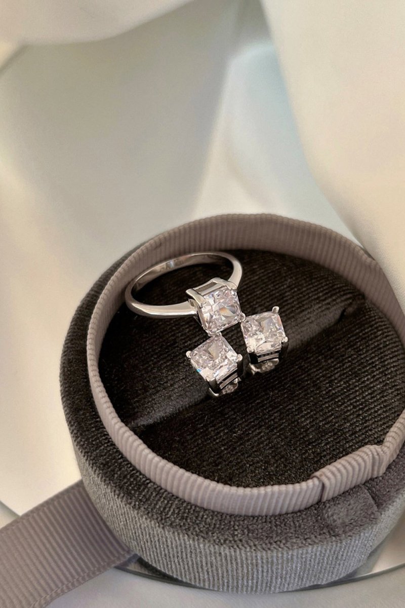 Sterling Silver Simple Square Zircon Ring