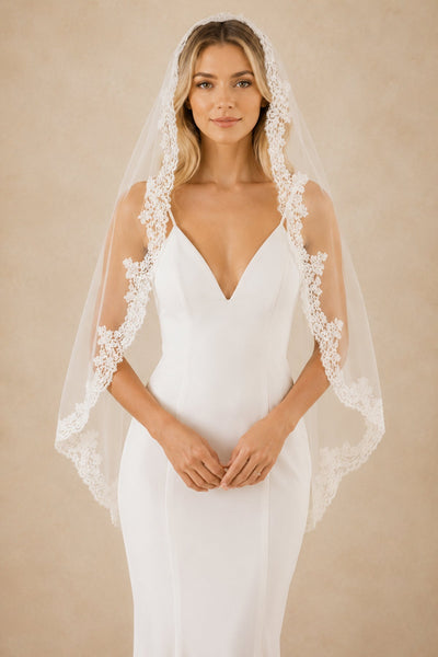 Vintage Tulle Handmade Appliques Hip Veil Wedding Veils With Lace in Ivory - BOLODOO Wedding Veils