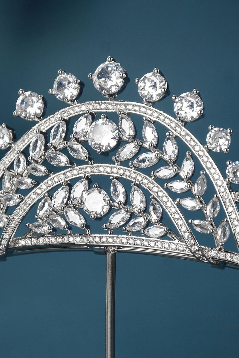 Women's Silver Regal Laurel Crowns